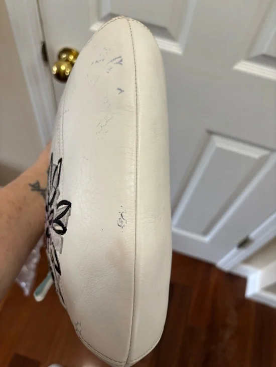 Coach A0769-F10871 Floral Bee Signature Mini C White Duffle Crossbody GUC - Picture 10 of 16